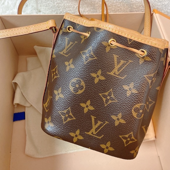 Louis Vuitton Nano Noe Handbag - Picture 4 of 13